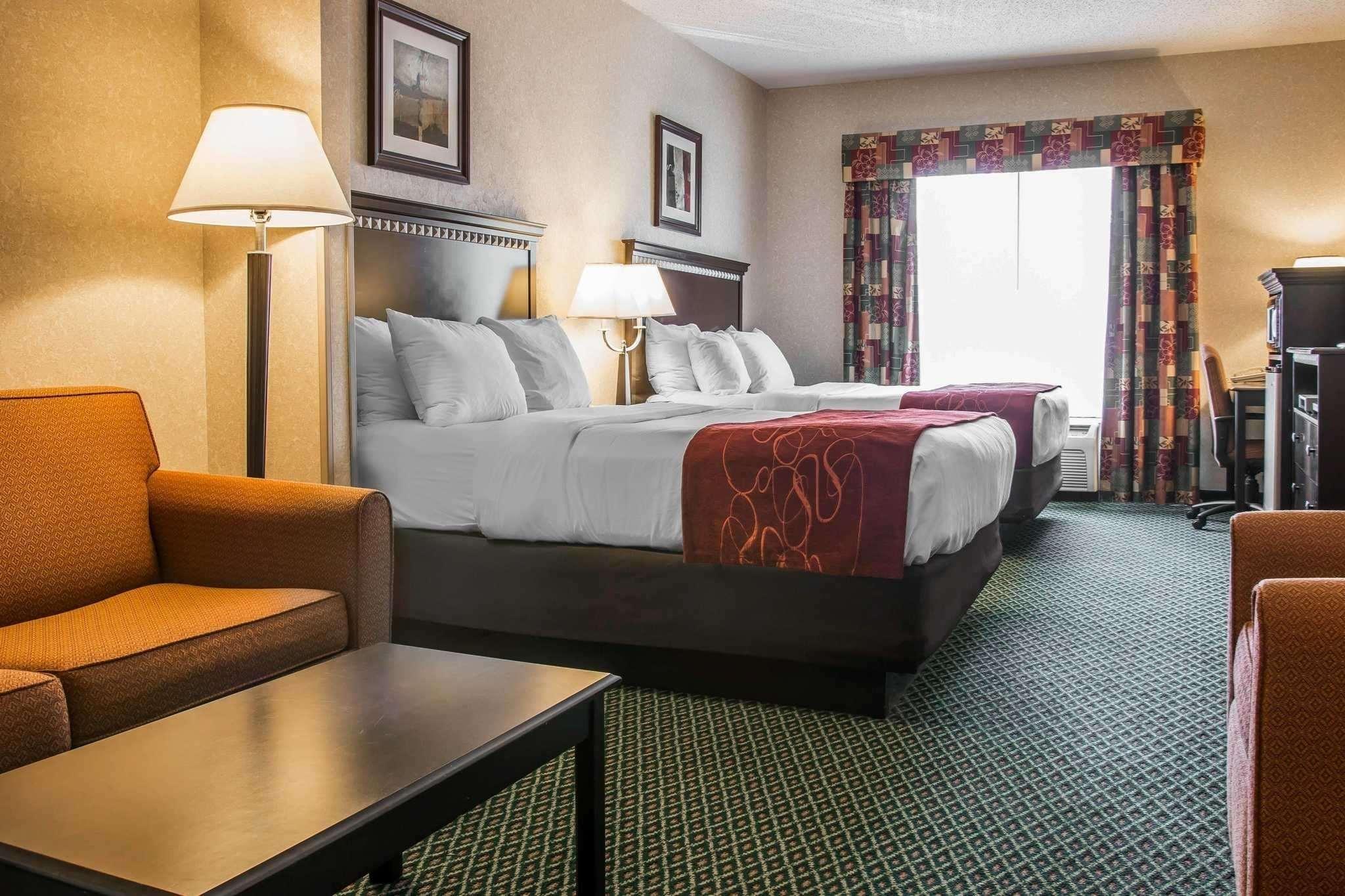 Comfort Suites Canton - Detroit Exterior foto