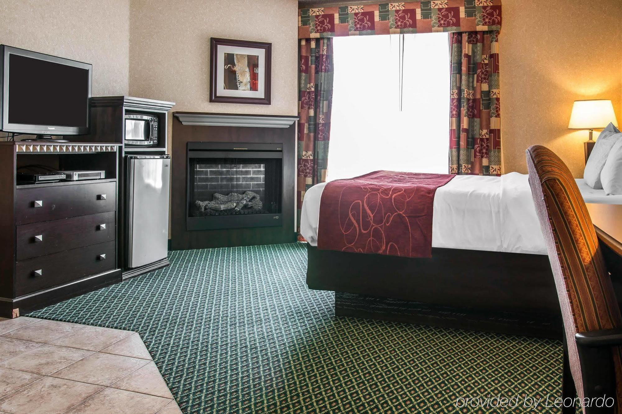 Comfort Suites Canton - Detroit Exterior foto